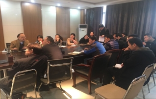 曹多志老師為宏遠全體人員授課